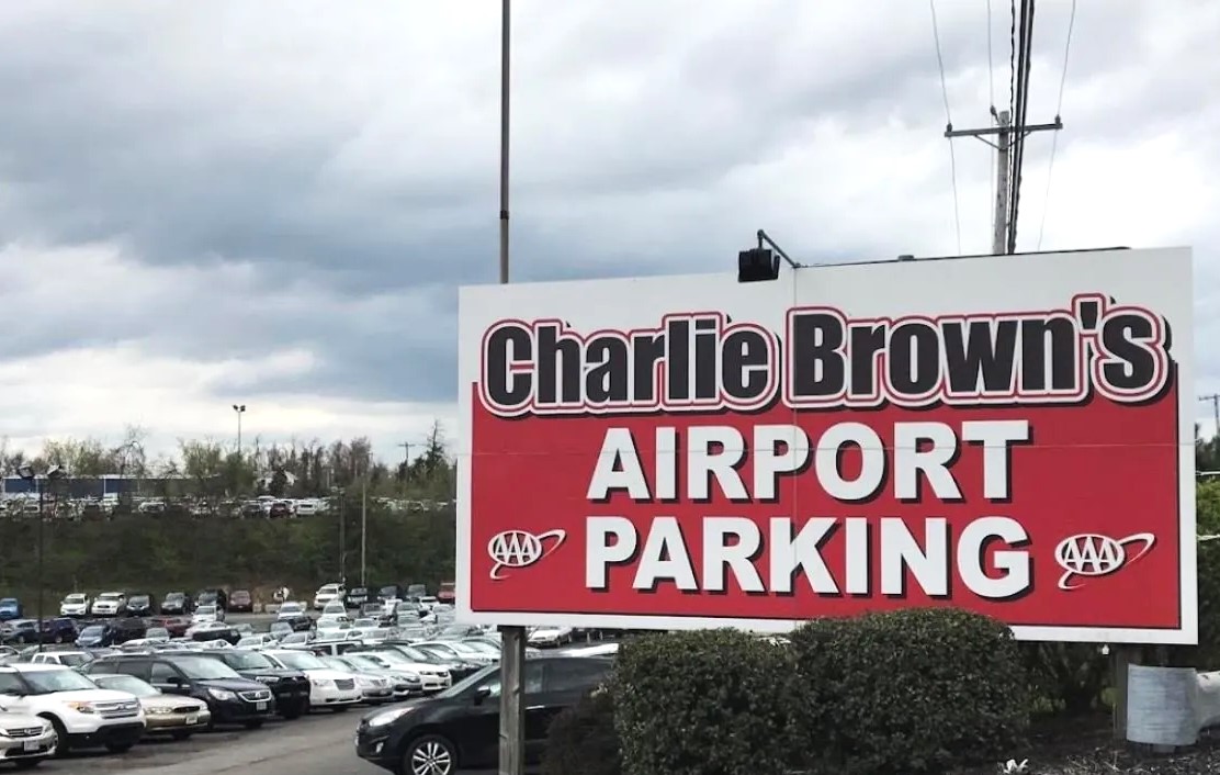Charlie Brown's Pittsburgh Airport Parking Reviews